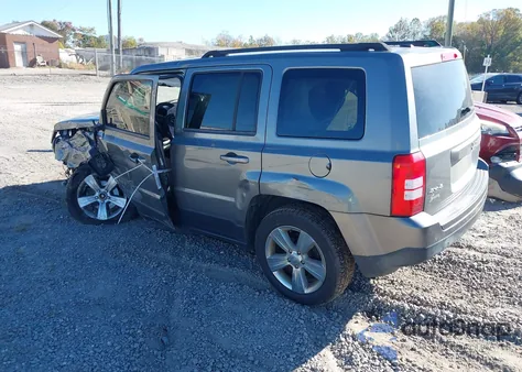 2014 Jeep Patriot Latitude z USA, uszkodzony, nr VIN 1C4NJRFB0ED540822